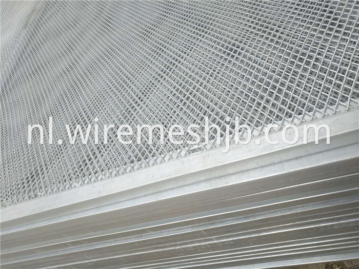 Expanded Metal Mesh Fence